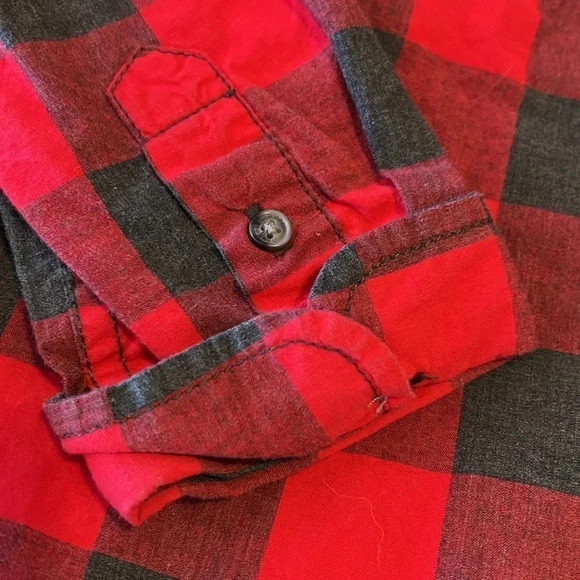 EUC Oshkosh boys buffalo print button up size 14 - Picture 4 of 5